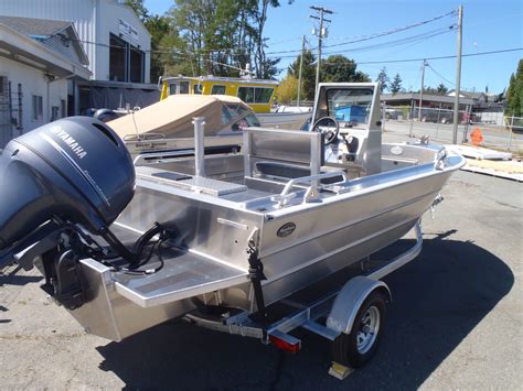 custom aluminum boats near me